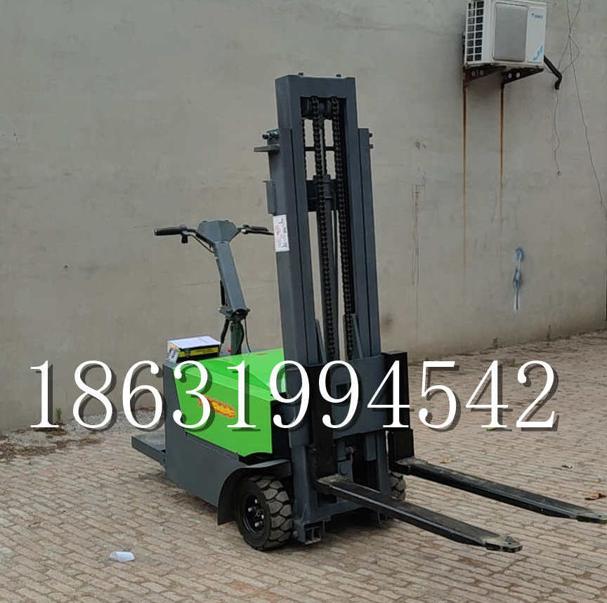 杨梅区优程全电动叉车插腿式堆高车液压装卸车1.5吨升高小型站驾式铲车